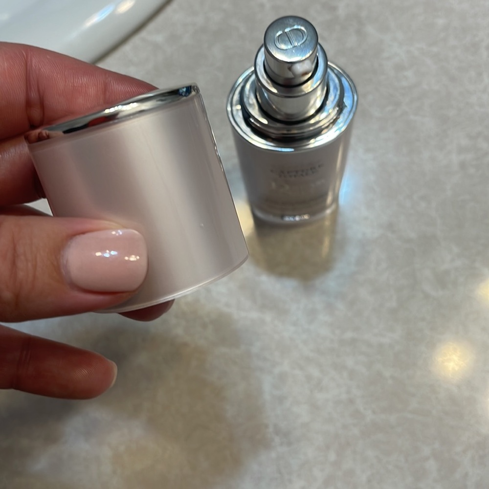 Dior Capture Totale Dreamskin Empty bottle - Picture 3 of 7
